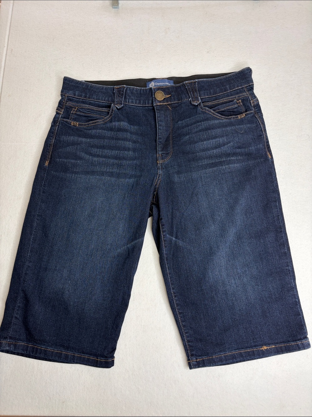 Democracy Ab solution women’s Dark Blue Shorts size 16